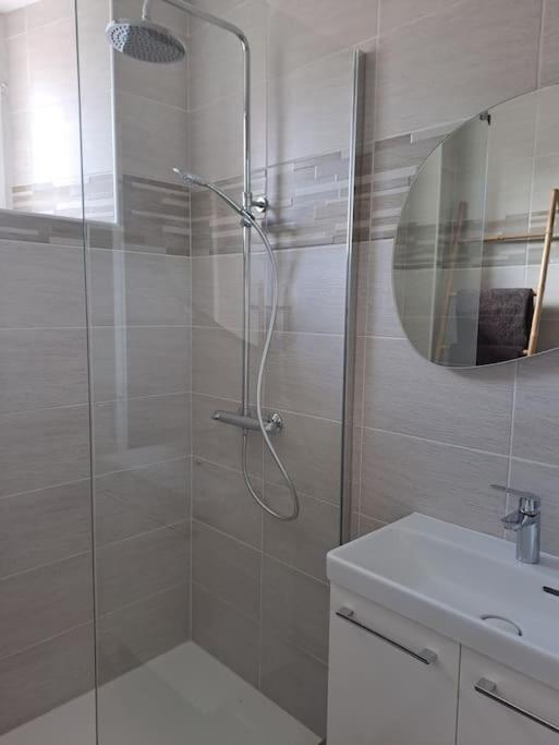 Appartement Chez Beatrice à Saint-Jouan-des-Guérets Extérieur photo